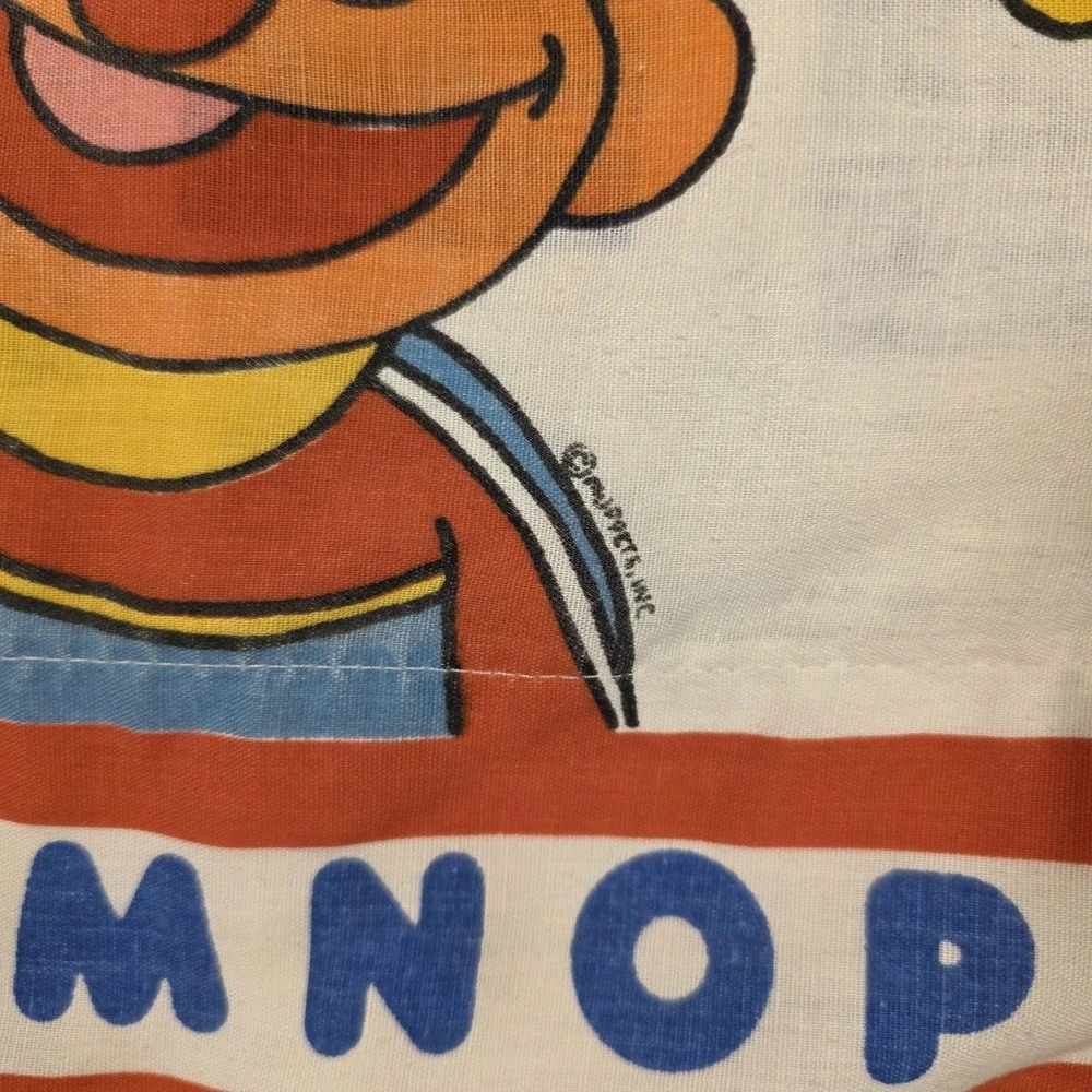 Vintage Sesame Street Muppets Twin Flat Sheet Bert Ernie Big Bird White USA Made - Picture 3 of 5